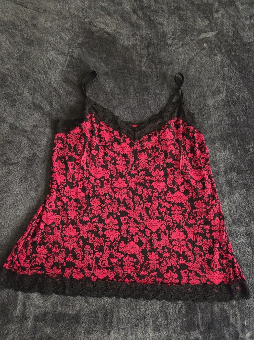 Black & Red Floral Lace-Trim Women's Tank Top